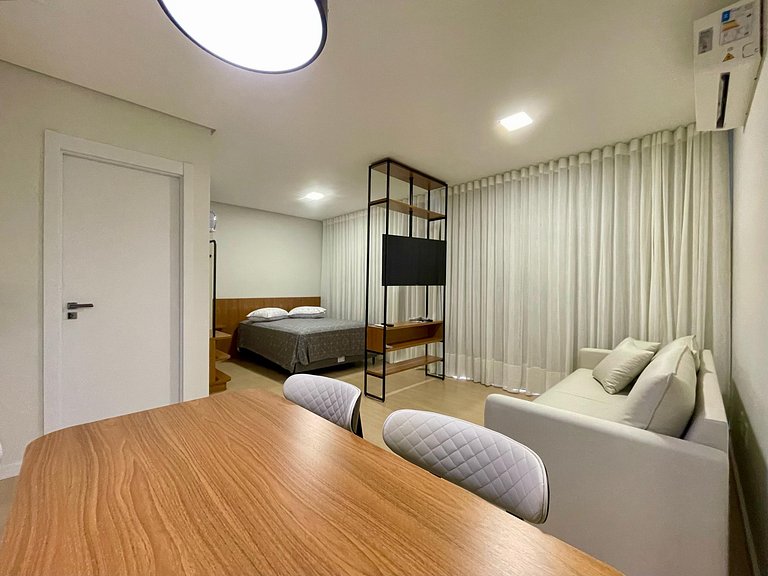 Conforto e modernidade em um estúdio com localização ideal e